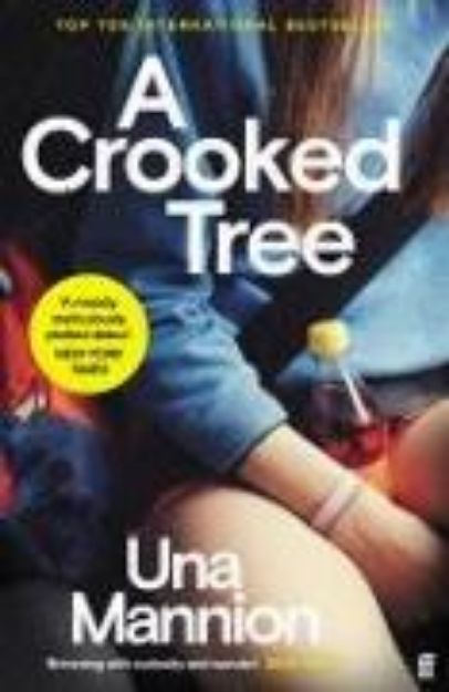 Bild von A Crooked Tree von Una Mannion